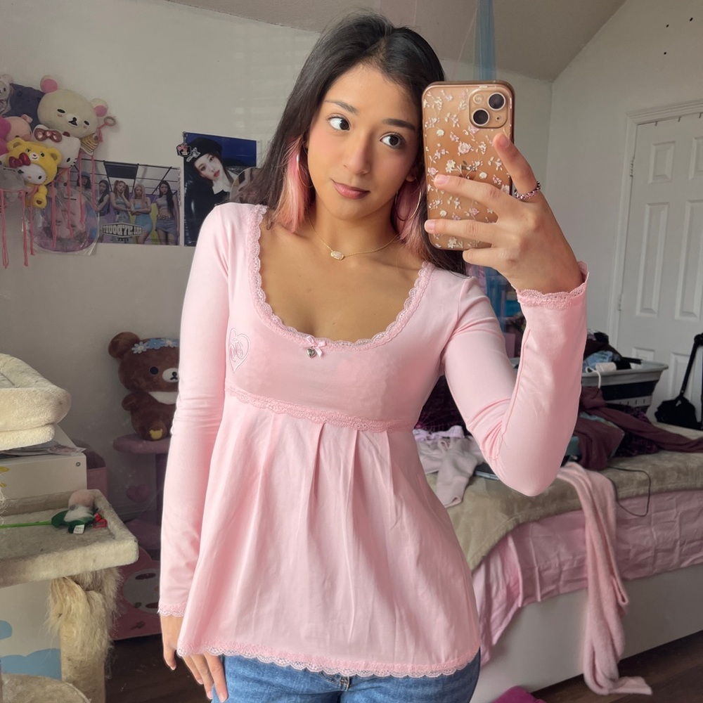 Meet your Posher, Nourith